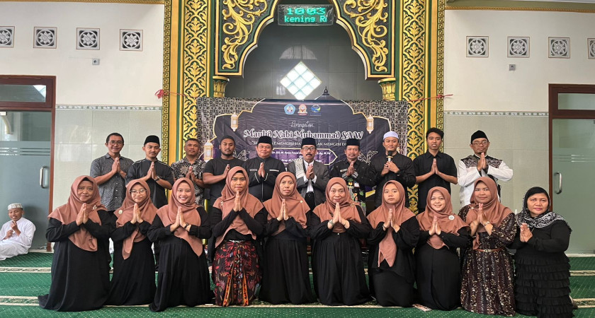 Peringatan Maulid Nabi di SMP Nasional Malang: “Sholawat Mengisi Hati, Akhlak Mengisi Diri”